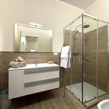 A Due Passi Da Piazza Cavalli * Piacenza